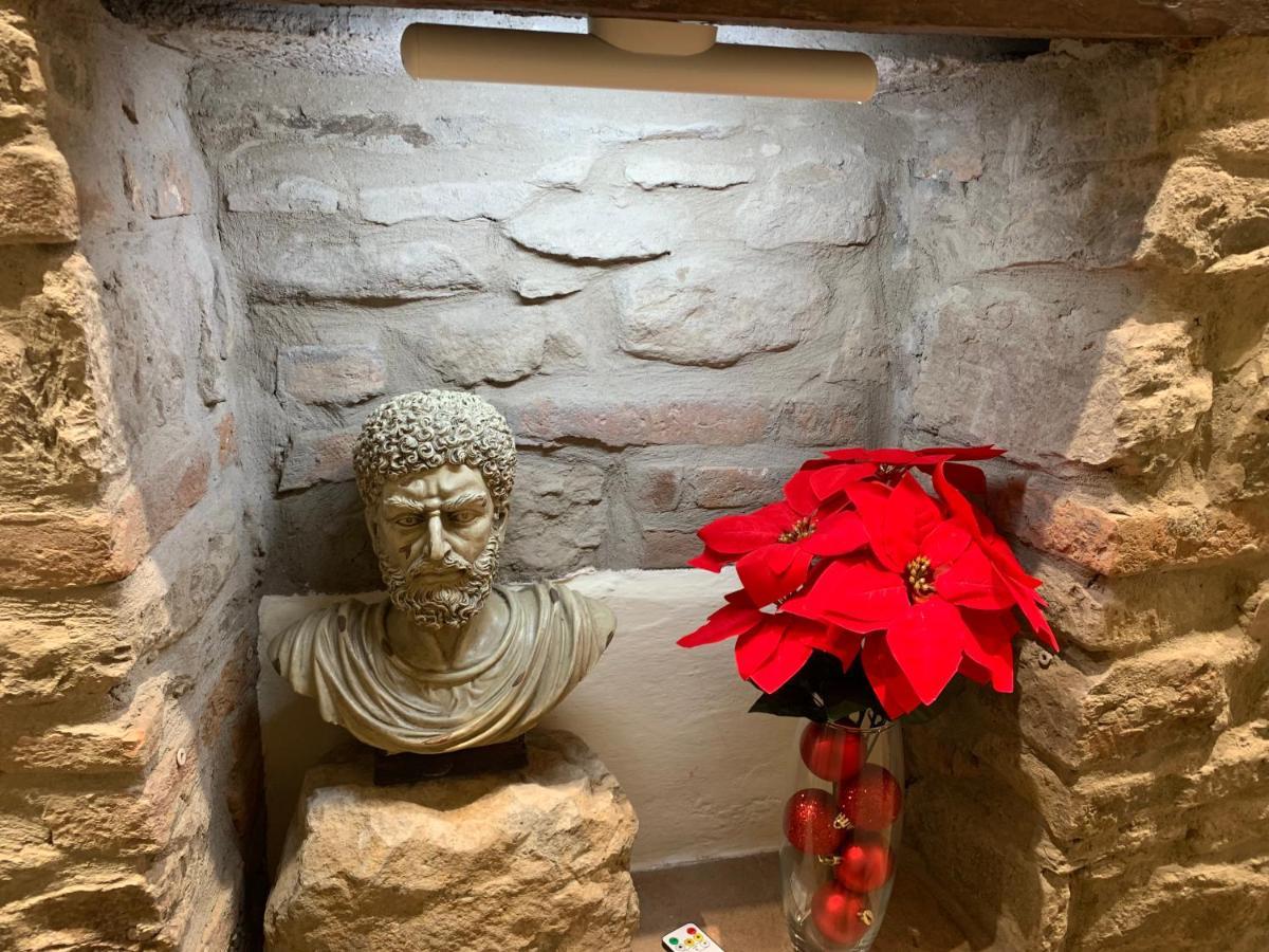 Cortona Suite - The House With Well And The Frescos Palace Exterior foto